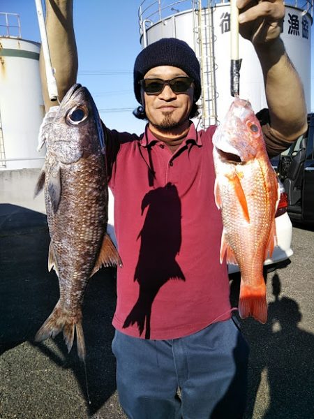 康仁丸・ジギング釣り果